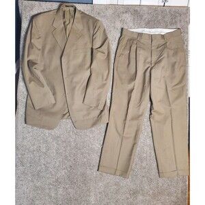 Vinci ~ Khaki Suit (Coat and Pants) ~ Men's Size 40L